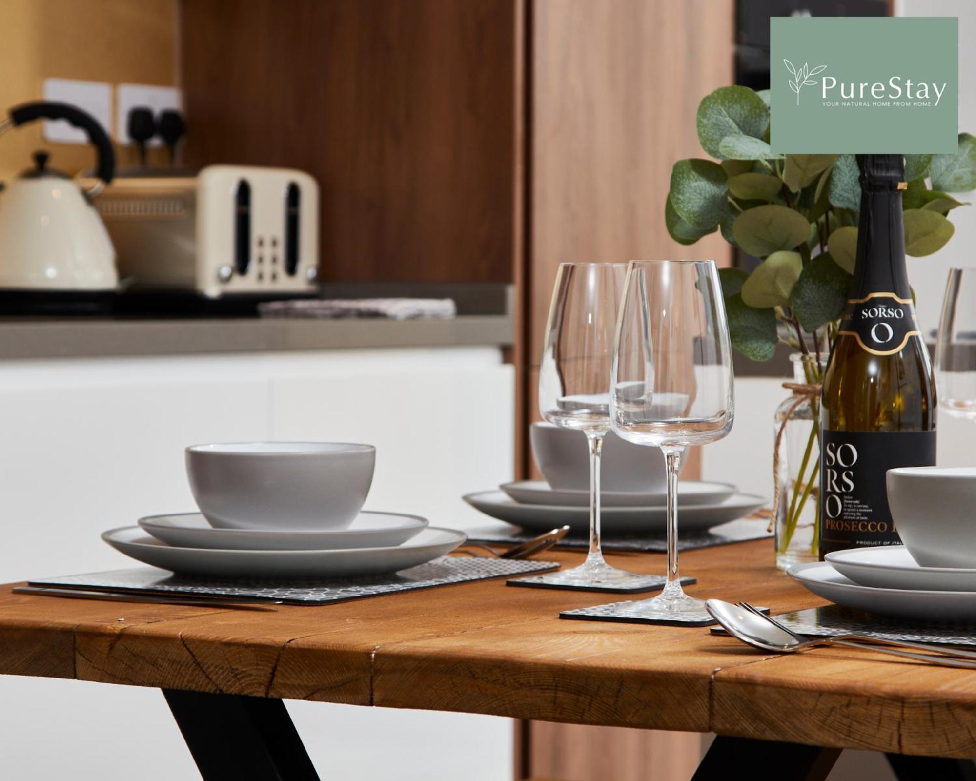 Stunning 5 Bed Manchester House With Parking By Purestay Short Lets & Serviced Accommodation Exterior foto